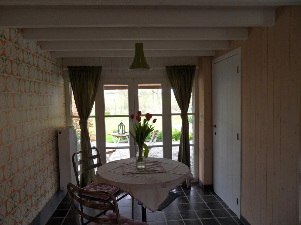 B&B 'Het Logiement Sint-Maria-Lierde Camera foto